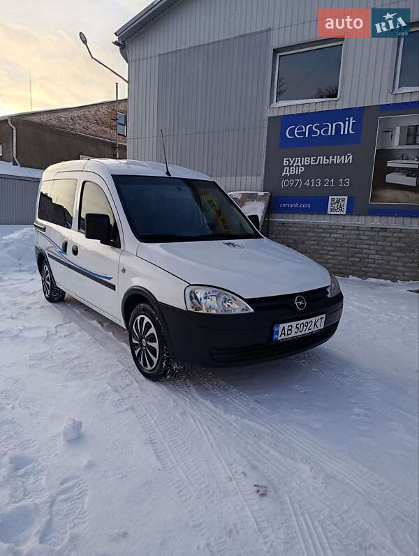 Минивэн Opel Combo 2006 в Хмельнике