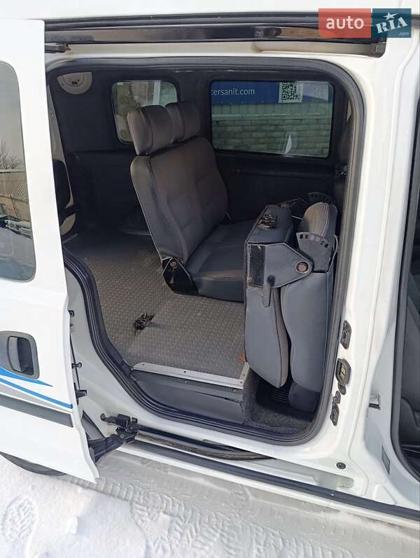 Минивэн Opel Combo 2006 в Хмельнике