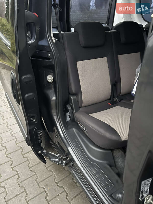 Минивэн Opel Combo 2012 в Хмельницком