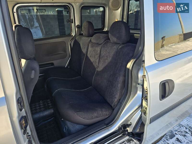 Минивэн Opel Combo 2009 в Ровно фото 12 Минивэн Opel Combo 2009 в Ровно