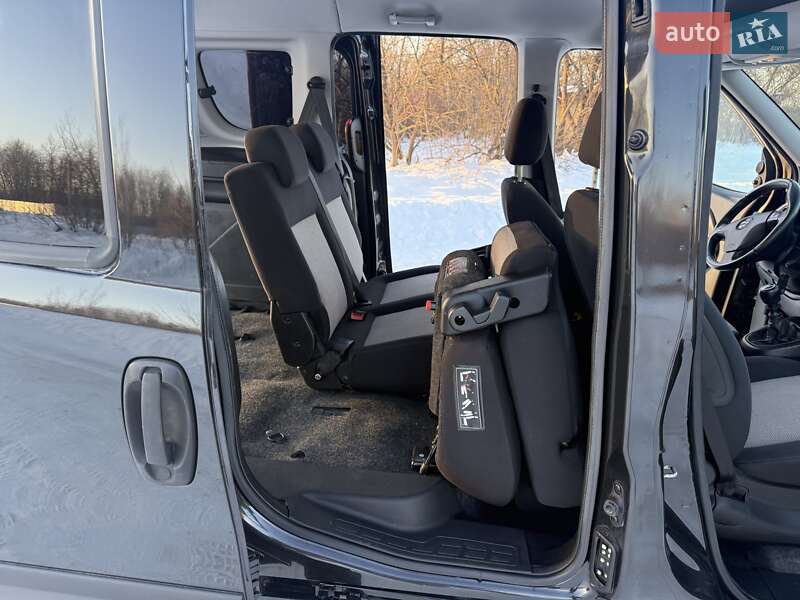 Мінівен Opel Combo 2012 в Трускавці