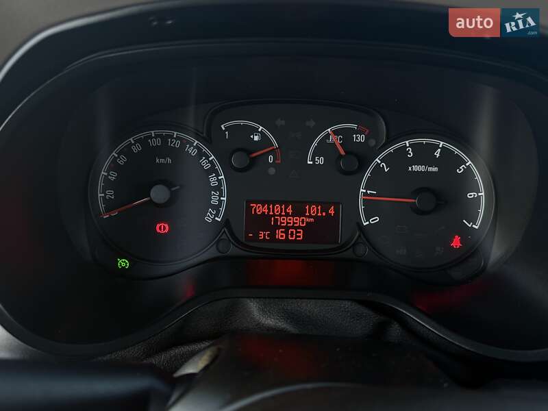 Мінівен Opel Combo 2012 в Трускавці