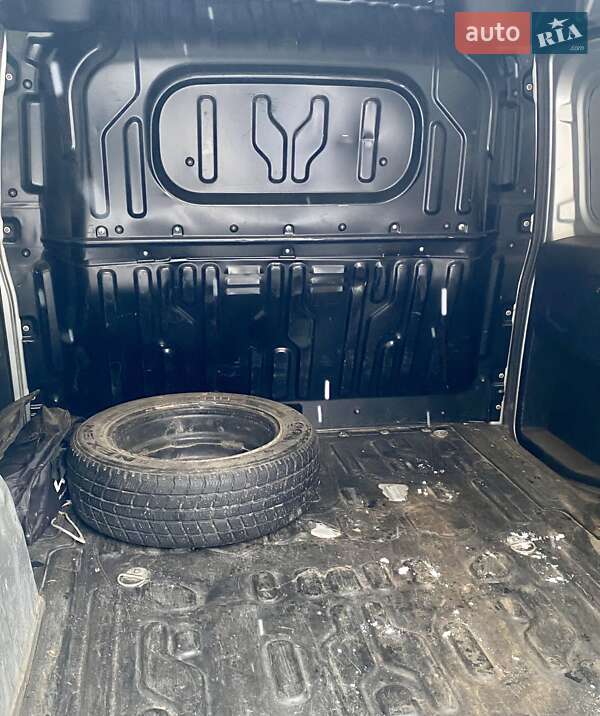 Вантажівка Opel Combo 2012 в Києві фото 12 Вантажівка Opel Combo 2012 в Києві