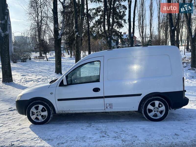 Вантажний фургон Opel Combo 2011 в Києві фото 6 Вантажний фургон Opel Combo 2011 в Києві