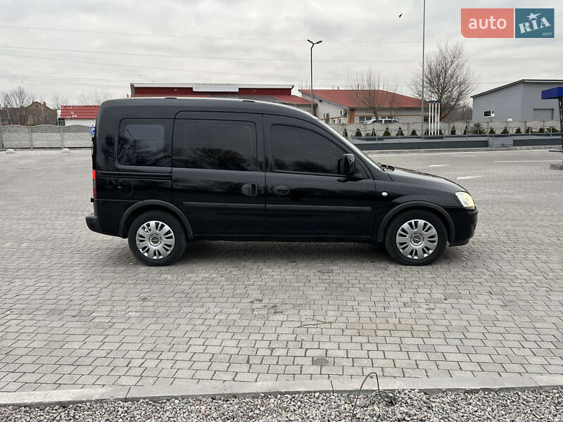 Мінівен Opel Combo 2006 в Запоріжжі фото Мінівен Opel Combo 2006 в Запоріжжі