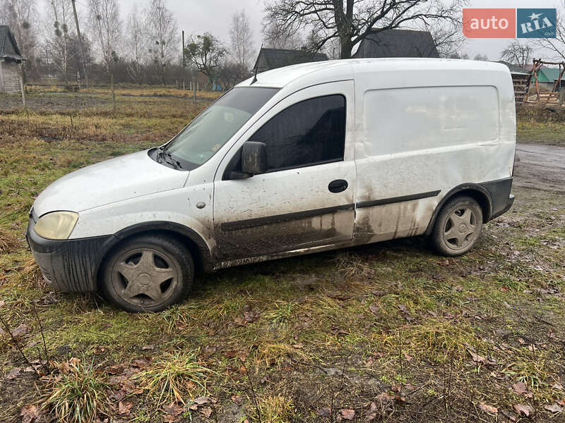Грузовой фургон Opel Combo 2003 в Маневичах
