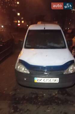 Минивэн Opel Combo 2002 в Остроге