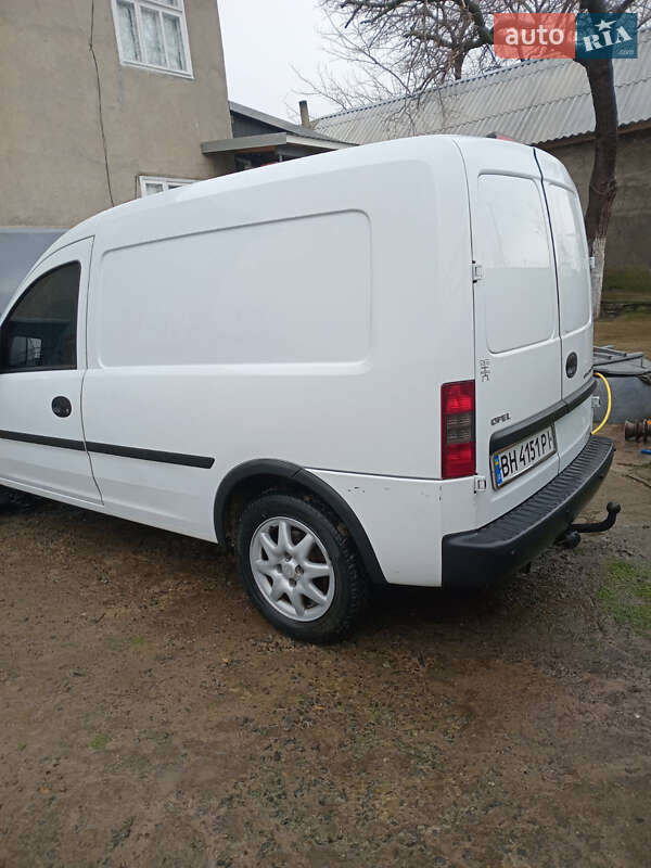 Вантажний фургон Opel Combo 2011 в Арцизові