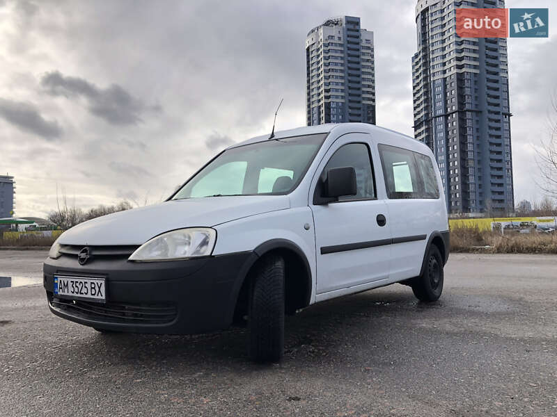 Минивэн Opel Combo 2008 в Киеве фото Минивэн Opel Combo 2008 в Киеве