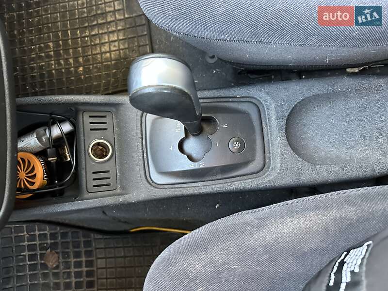 Минивэн Opel Combo 2006 в Киеве