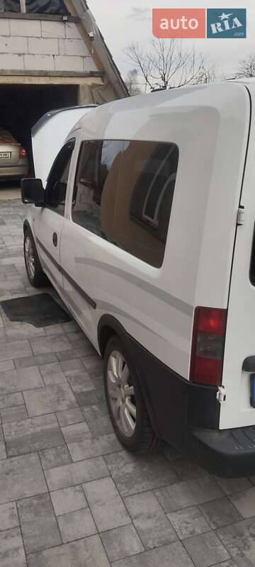 Opel Combo 2011