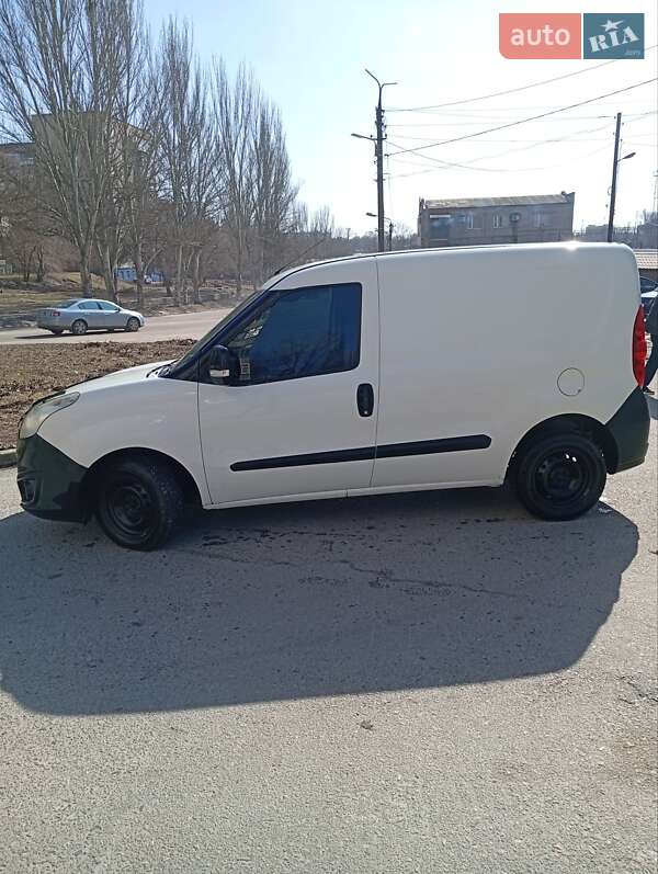 2012 Opel Combo, VIN W0L6ZXC1AC9510688:plate — фото 1 (autoria)