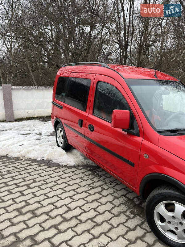 Минивэн Opel Combo 2003 в Черновцах