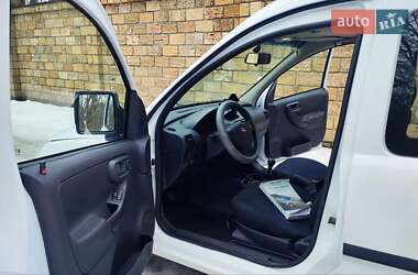 Минивэн Opel Combo 2011 в Киеве