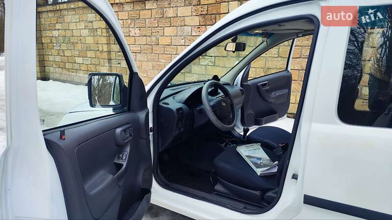 Мінівен Opel Combo 2011 в Києві фото 9 Мінівен Opel Combo 2011 в Києві