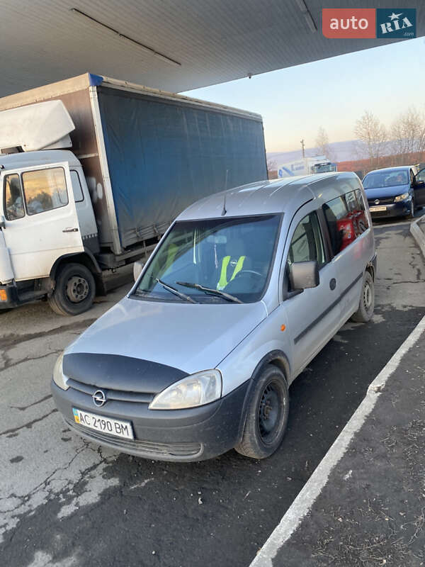 Opel Combo 2004
