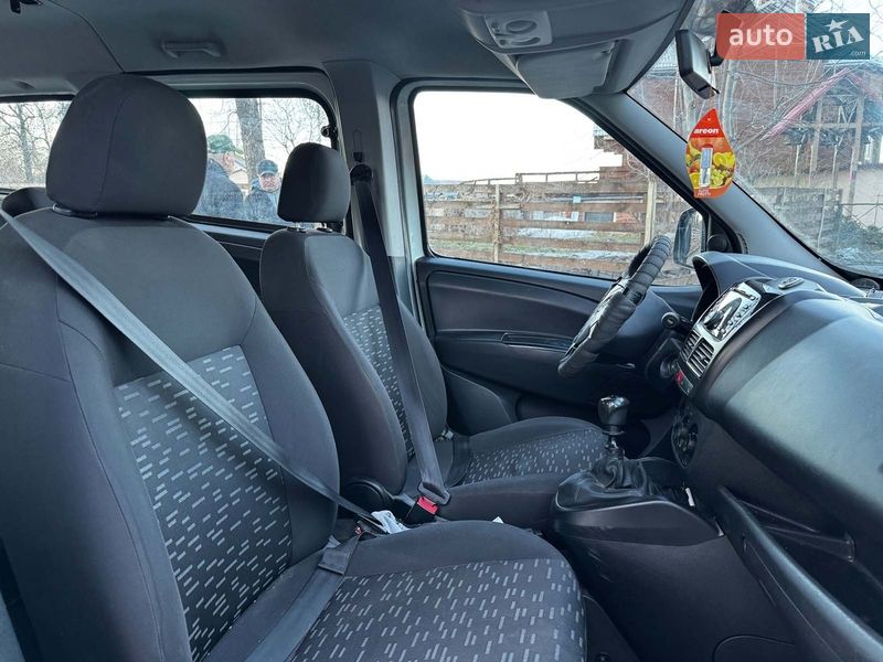 Мінівен Opel Combo 2015 в Києві