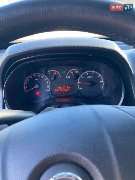 Вантажний фургон Opel Combo 2013 в Хмельницькому