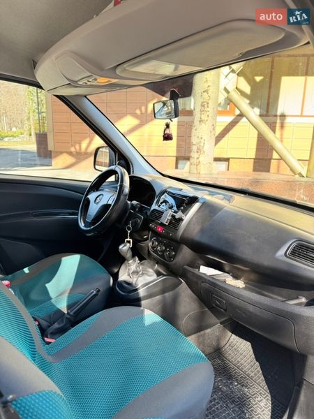 Мінівен Opel Combo 2013 в Києві