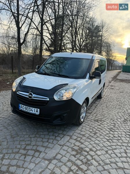 Минивэн Opel Combo 2012 в Тячеве