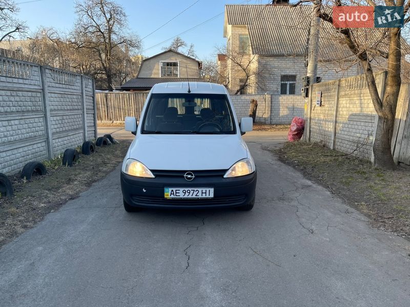 2011 Opel Combo, VIN W0L0XCF25B4075426:plate — фото 1 (autoria)