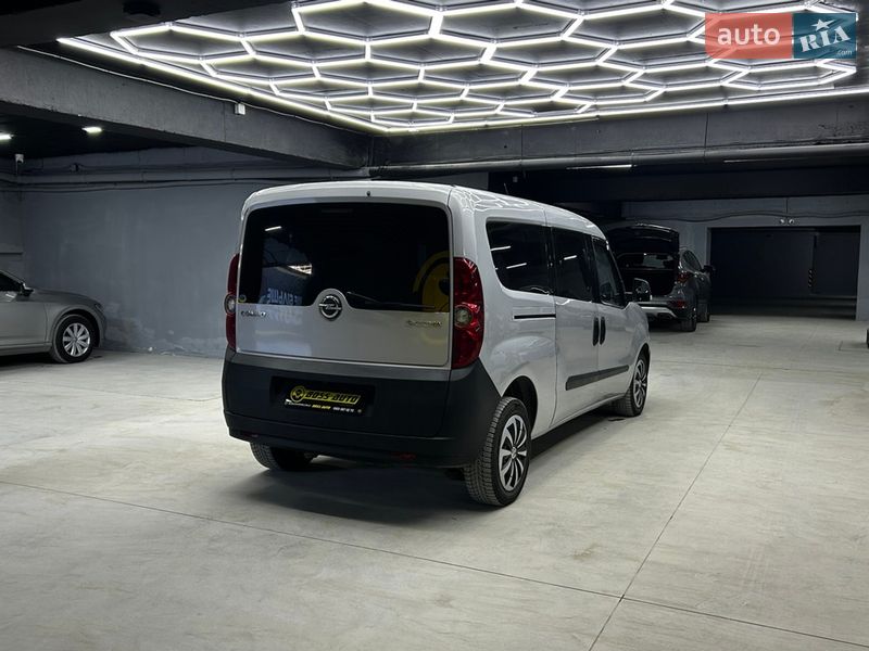 Мінівен Opel Combo 2014 в Чернівцях