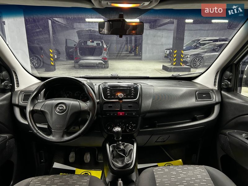 Мінівен Opel Combo 2014 в Чернівцях