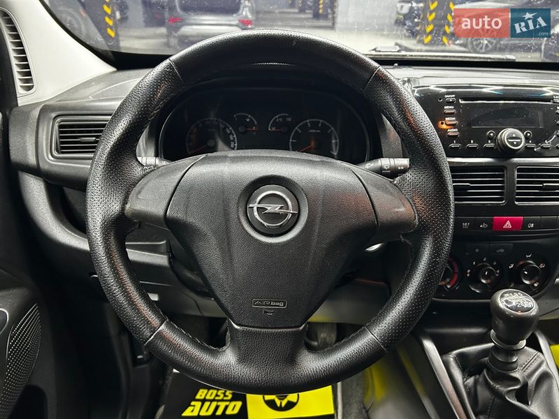 Мінівен Opel Combo 2014 в Чернівцях