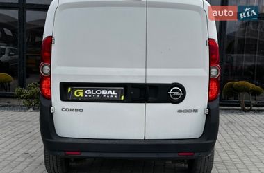Грузовой фургон Opel Combo 2015 в Львове