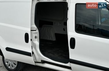 Грузовой фургон Opel Combo 2015 в Львове