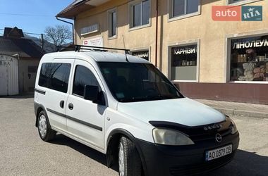 Минивэн Opel Combo 2006 в Черной Тисе