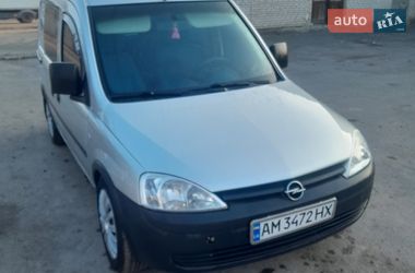 Минивэн Opel Combo 2005 в Казатине