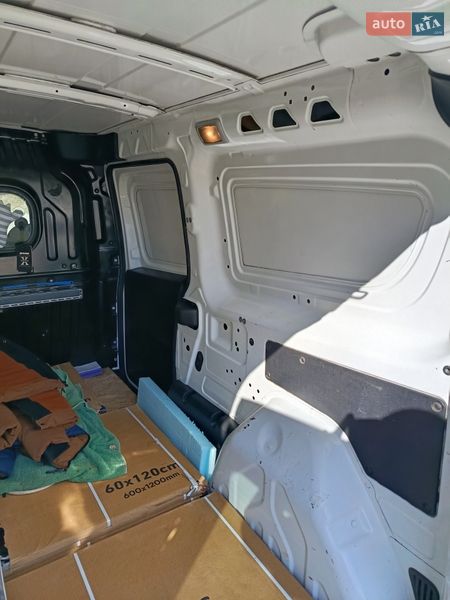 Вантажний фургон Opel Combo 2013 в Брюховичах фото 52 Вантажний фургон Opel Combo 2013 в Брюховичах