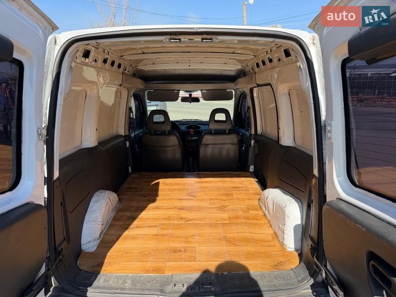 Вантажний фургон Opel Combo 2008 в Івано-Франківську