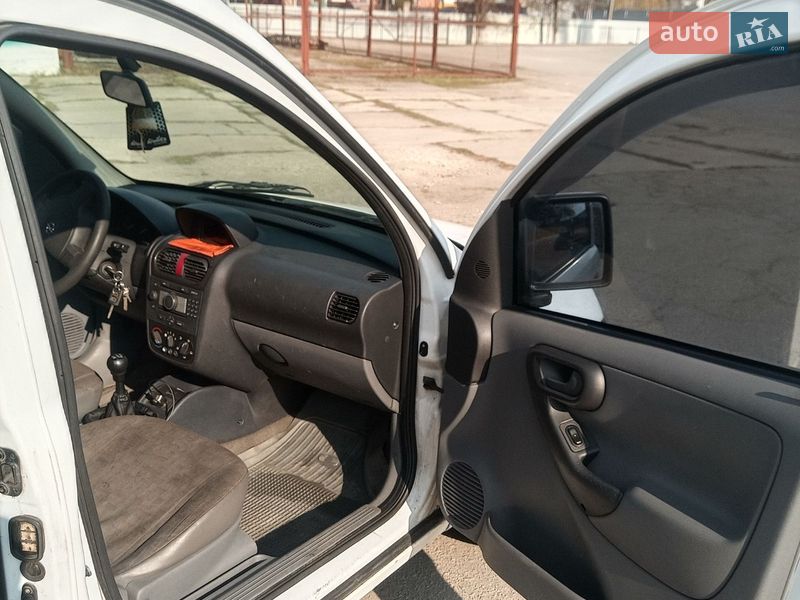 Минивэн Opel Combo 2004 в Житомире