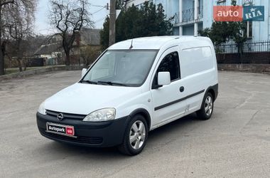 Вантажний фургон Opel Combo 2011 в Києві