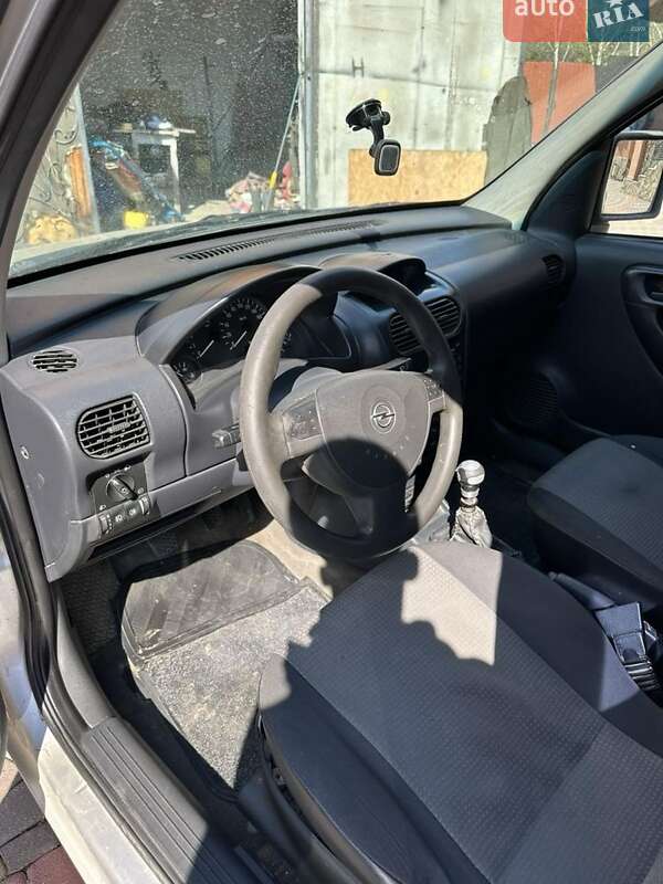 Минивэн Opel Combo 2006 в Берегово фото 4 Минивэн Opel Combo 2006 в Берегово