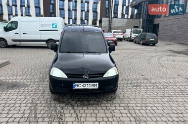 Вантажний фургон Opel Combo 2006 в Івано-Франківську