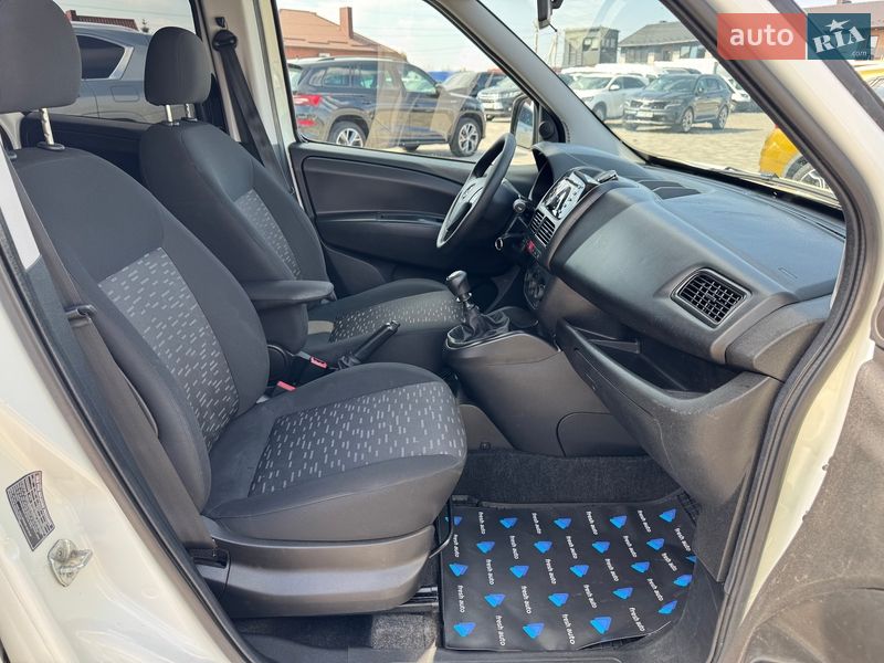 Минивэн Opel Combo 2018 в Ровно