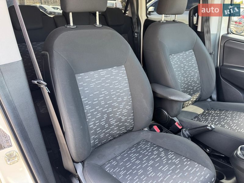Минивэн Opel Combo 2018 в Ровно