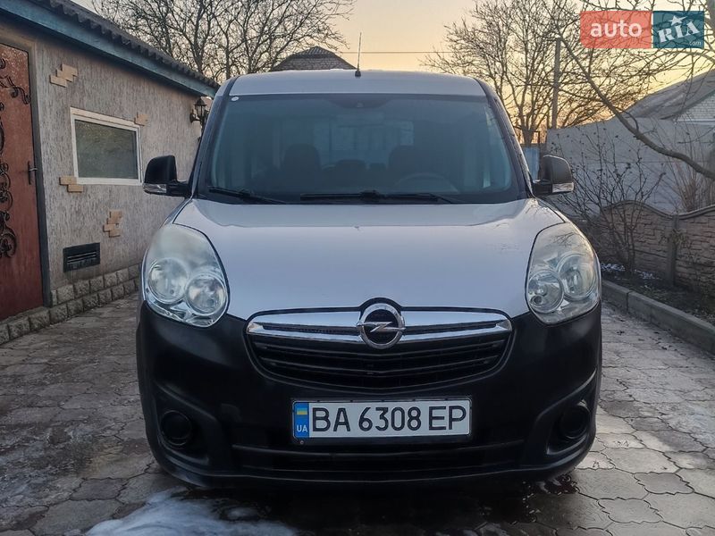 2014 Opel Combo, VIN W0L6VYC1AE9549690:plate — фото 1 (autoria)