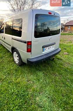 Минивэн Opel Combo 2006 в Калуше
