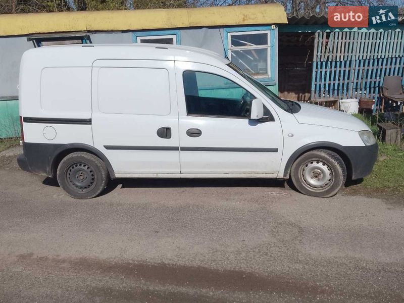 Мінівен Opel Combo 2011 в Чигирину