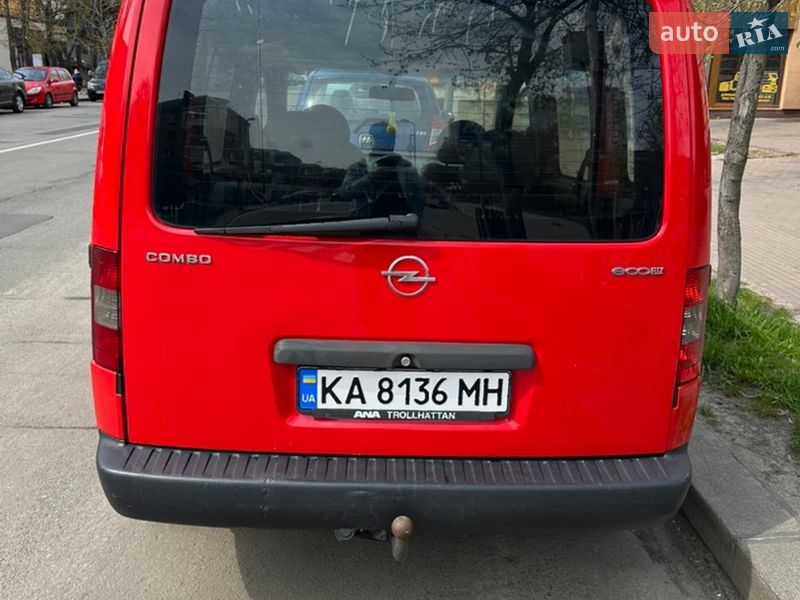Минивэн Opel Combo 2010 в Киеве