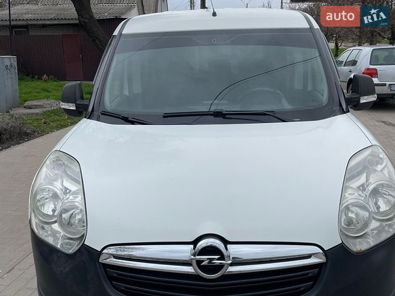 Мінівен Opel Combo 2012 в Сумах