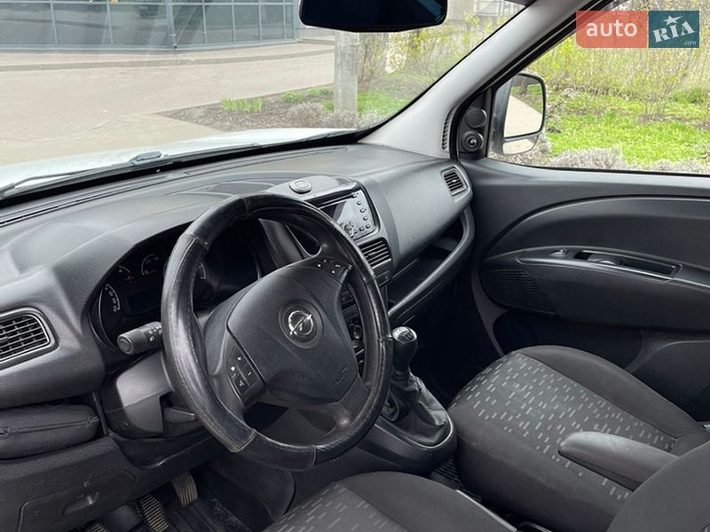Мінівен Opel Combo 2012 в Сумах