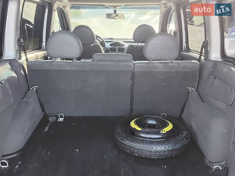 Минивэн Opel Combo 2002 в Новояворовске фото 5 Минивэн Opel Combo 2002 в Новояворовске