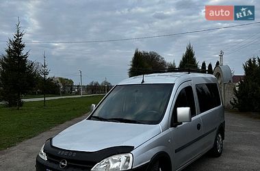 Мінівен Opel Combo 2004 в Волочиську