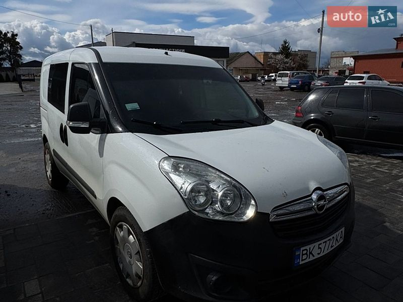 Opel Combo 2012