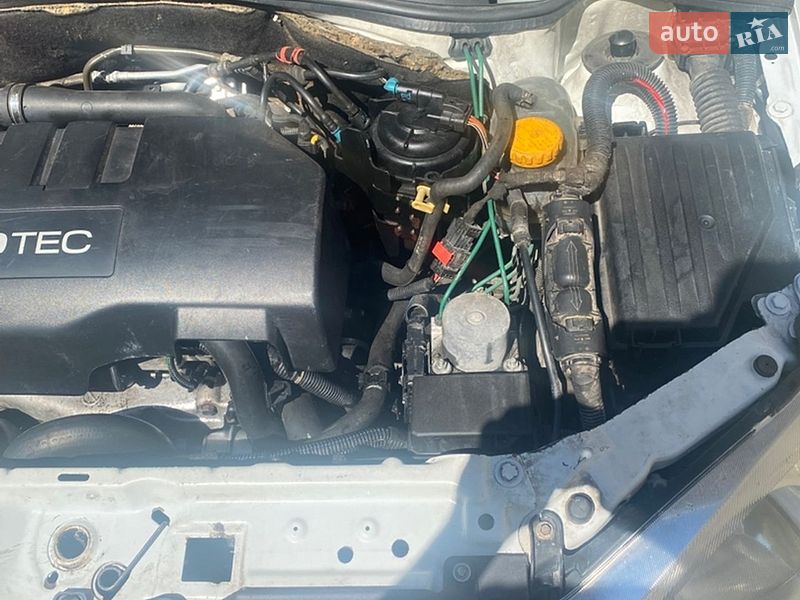 Мінівен Opel Combo 2006 в Коломиї